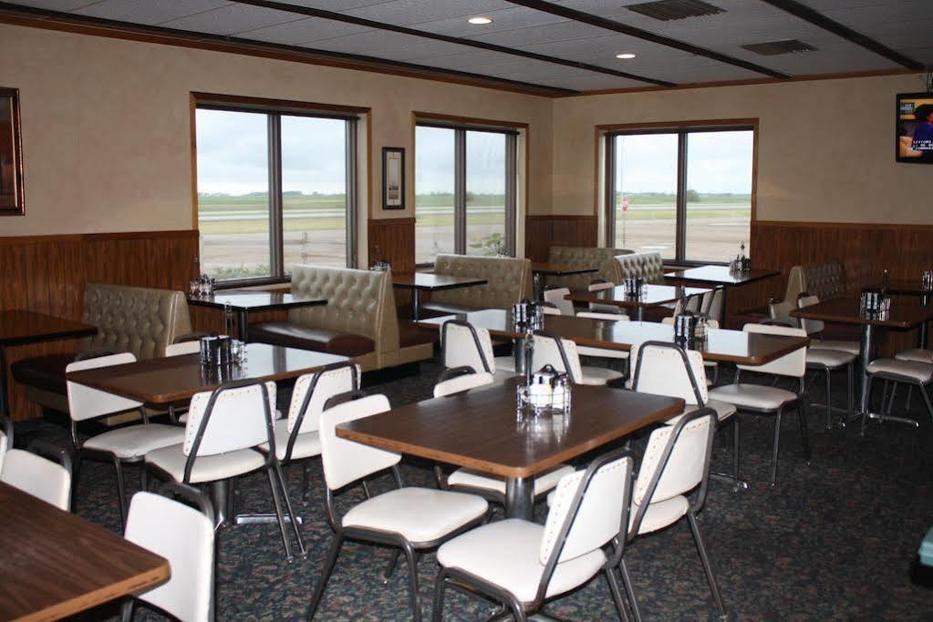 Sunlac Inn Lakota Esterno foto